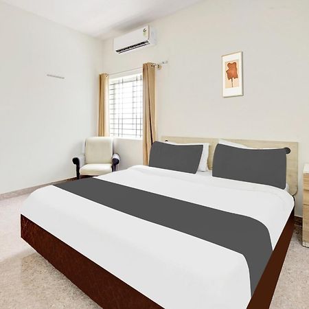 Hotel O Sri Manjunatha Deluxe Suites Bangalore Buitenkant foto